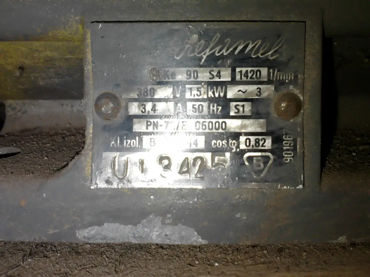 Zdjęcie Ile prądu pobiera silnik 3 kW? Kluczowe czynniki i obliczenia